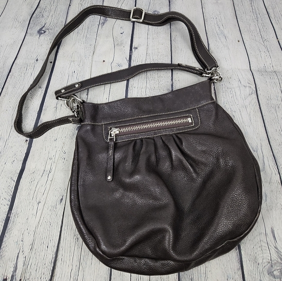 Roots Handbags - ROOTS | Olivia pleated leather hobo purse
